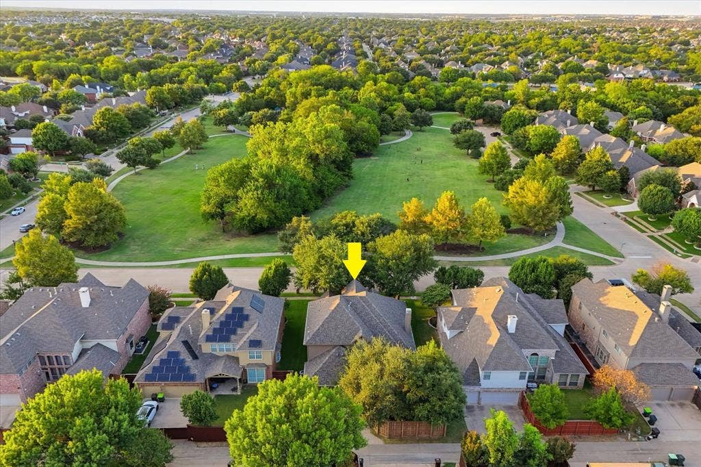 2324 Harrisburg Lane, Plano, TX 75025 2324 Harrisburg Lane, Plano, TX 75025