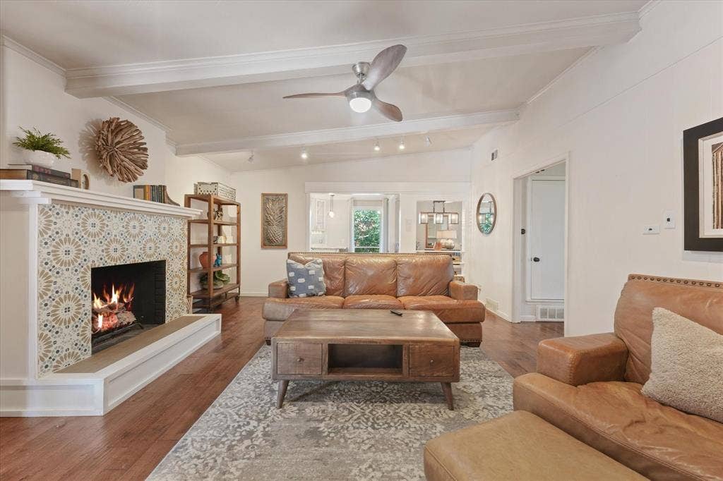 6138 N Jim Miller Road, Dallas, TX 75228 6138 N Jim Miller Road, Dallas, TX 75228