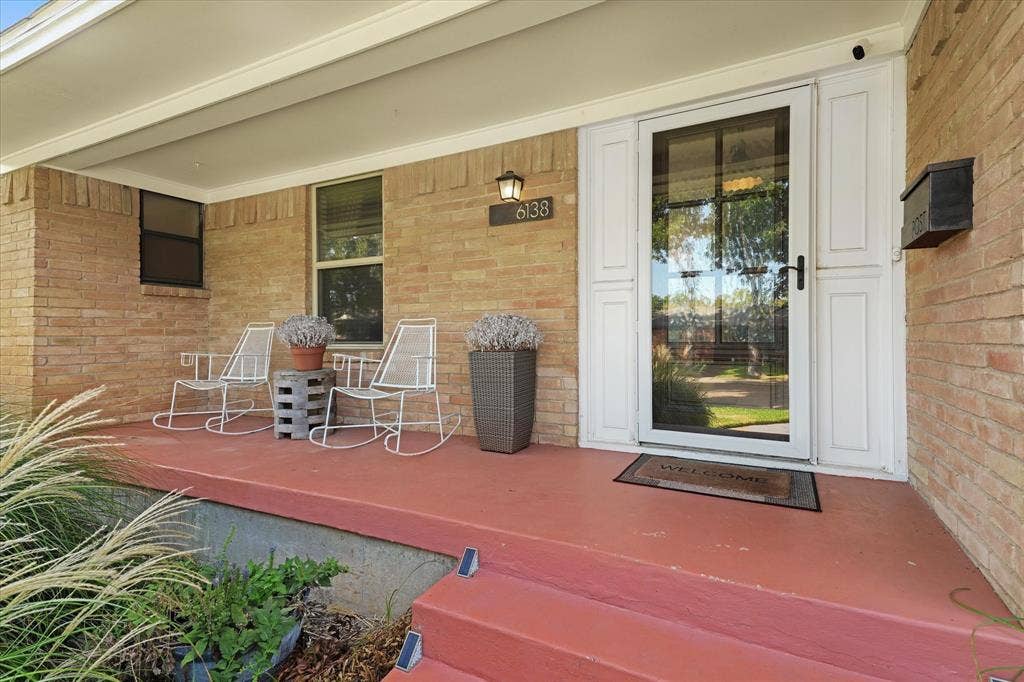 6138 N Jim Miller Road, Dallas, TX 75228 6138 N Jim Miller Road, Dallas, TX 75228