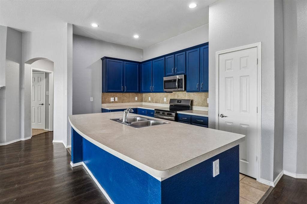 7905 Decoy Drive, Arlington, TX 76002 7905 Decoy Drive, Arlington, TX 76002