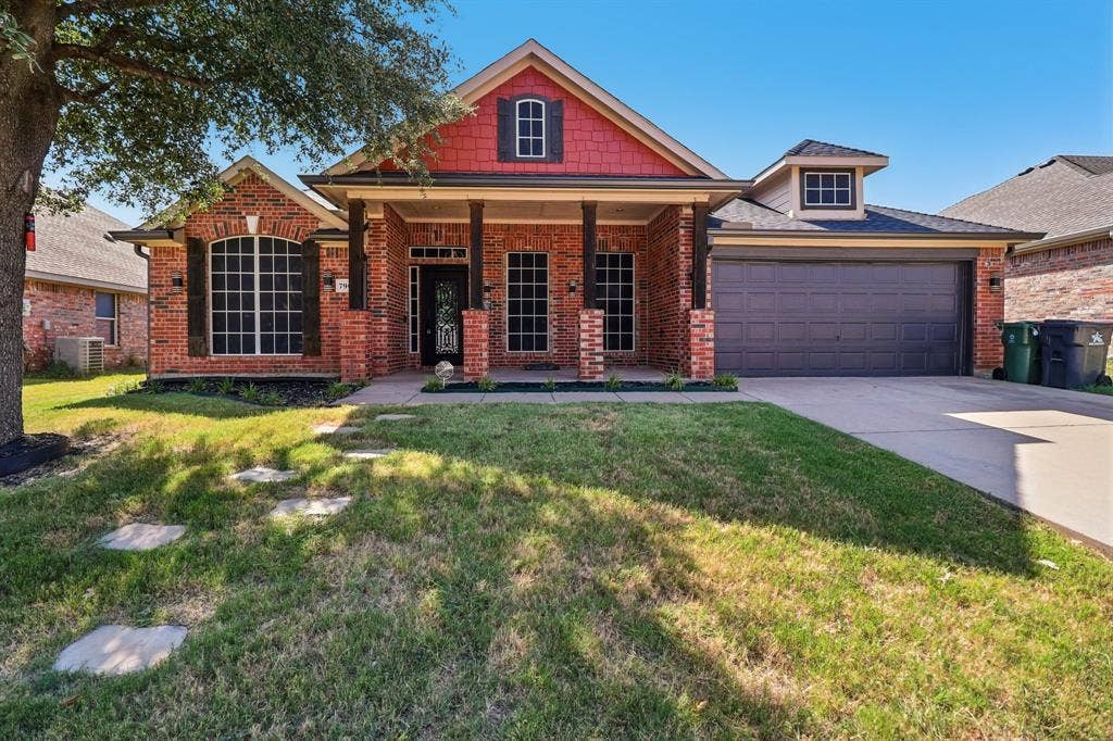 7905 Decoy Drive, Arlington, TX 76002 7905 Decoy Drive, Arlington, TX 76002