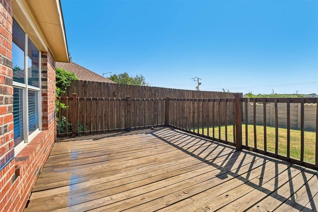7905 Decoy Drive, Arlington, TX 76002 7905 Decoy Drive, Arlington, TX 76002