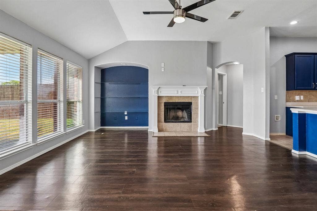 7905 Decoy Drive, Arlington, TX 76002 7905 Decoy Drive, Arlington, TX 76002
