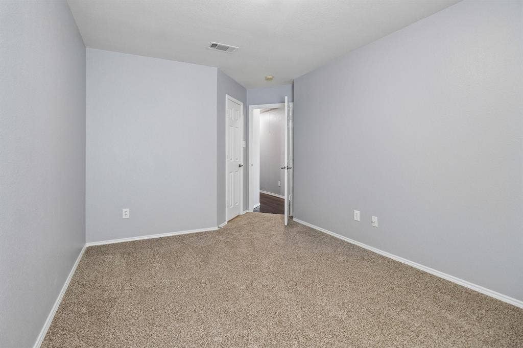 7905 Decoy Drive, Arlington, TX 76002 7905 Decoy Drive, Arlington, TX 76002