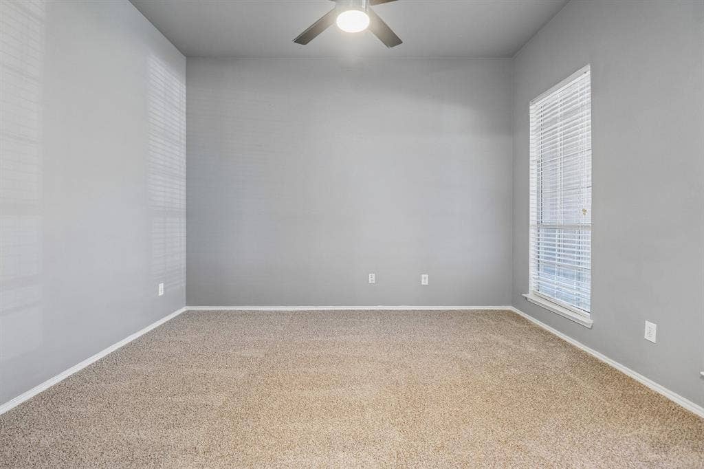 7905 Decoy Drive, Arlington, TX 76002 7905 Decoy Drive, Arlington, TX 76002