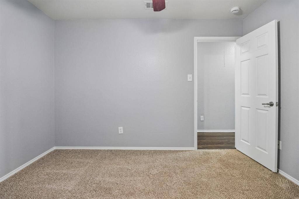 7905 Decoy Drive, Arlington, TX 76002 7905 Decoy Drive, Arlington, TX 76002