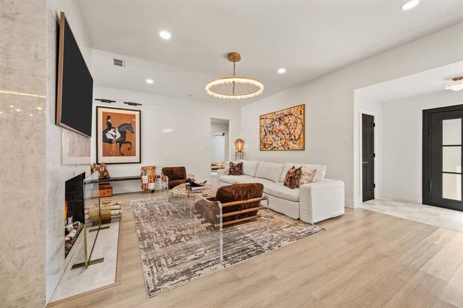 Property photo for 2403 N Carroll Avenue, Southlake, TX