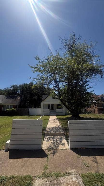 Property photo for 2806 Windsor Avenue, Waco, TX