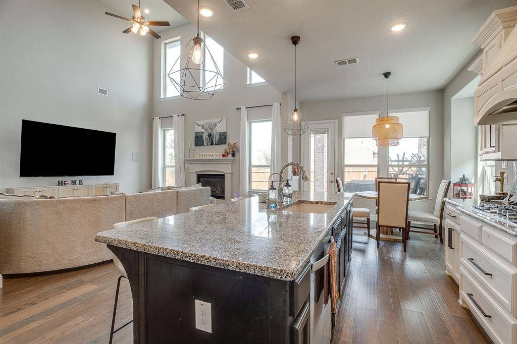 621 Brody Trail, Aledo, TX 76008 621 Brody Trail, Aledo, TX 76008