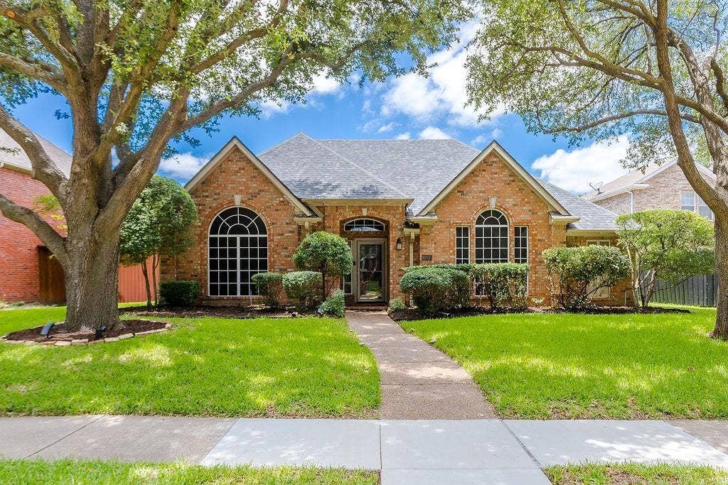 6745 Patrick Lane, Plano, TX 75024 6745 Patrick Lane, Plano, TX 75024