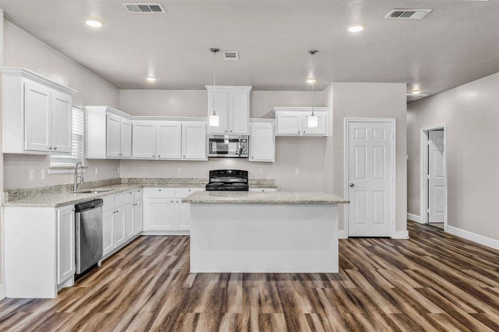 4210 Park Street, Greenville, TX 75401 4210 Park Street, Greenville, TX 75401