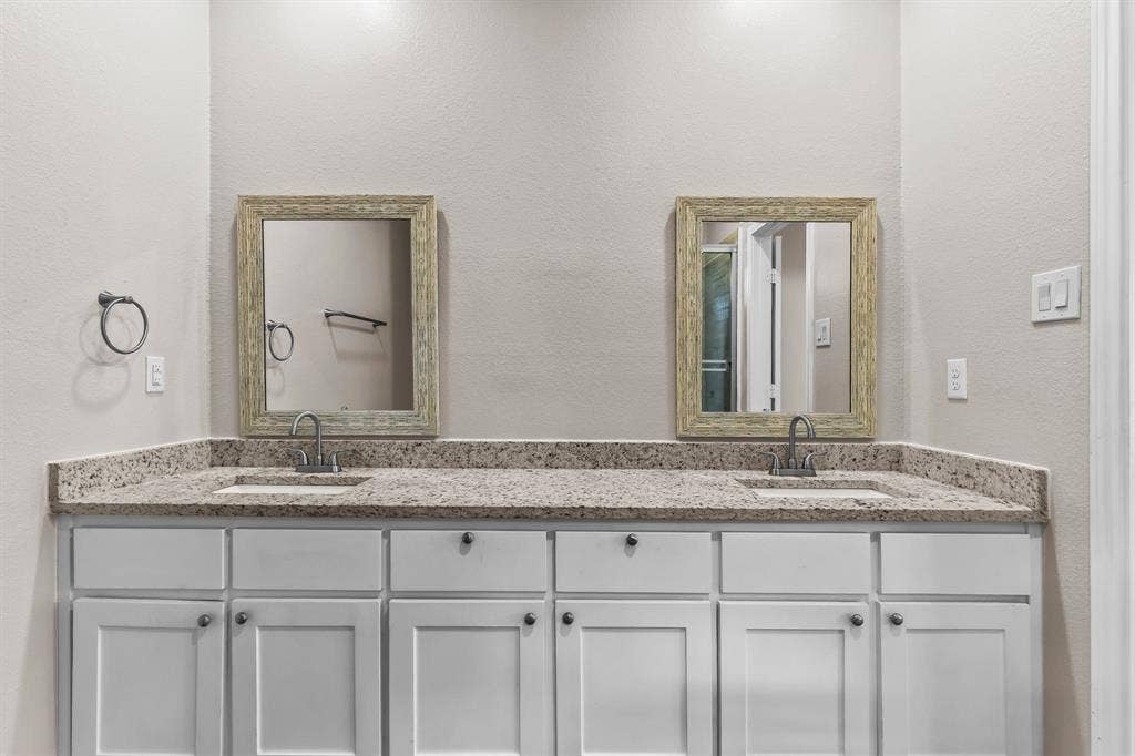 4210 Park Street, Greenville, TX 75401 4210 Park Street, Greenville, TX 75401
