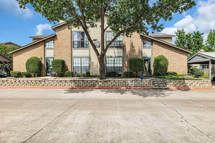 Property photo for 332 W Harwood Road, #B, Hurst, TX