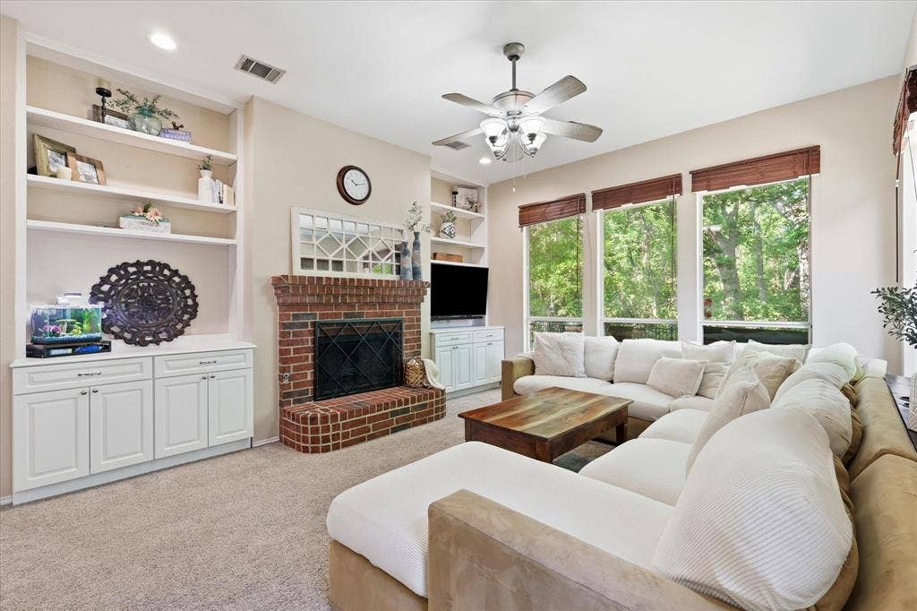 1621 Nicole Lane, Garland, TX 75040 1621 Nicole Lane, Garland, TX 75040