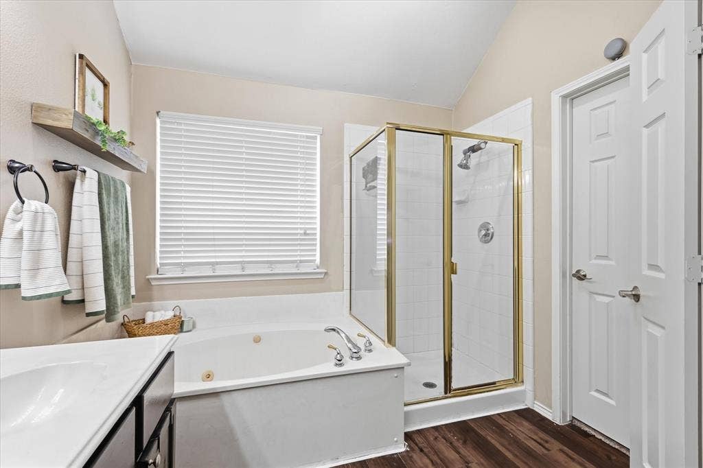 1621 Nicole Lane, Garland, TX 75040 1621 Nicole Lane, Garland, TX 75040