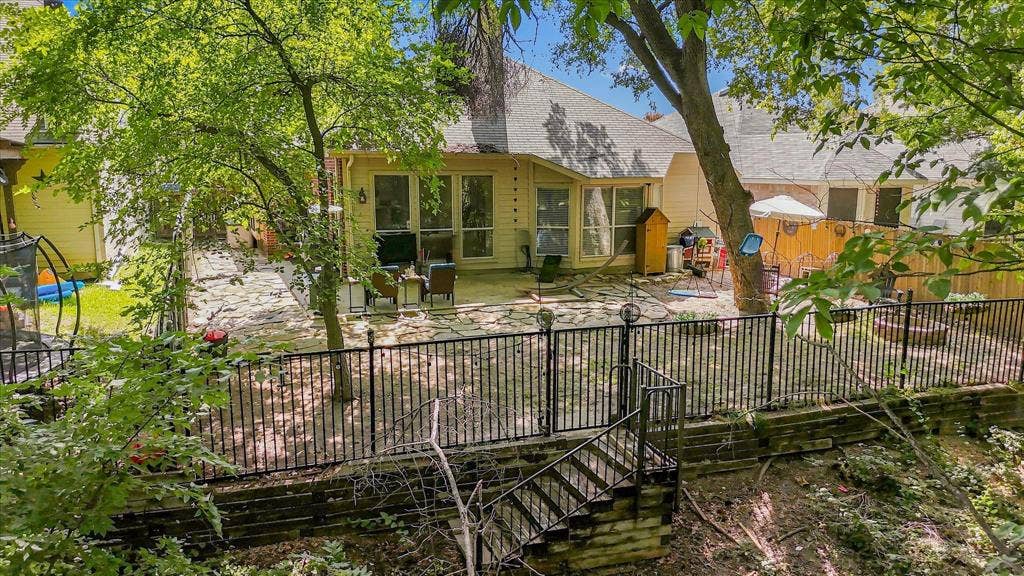 1621 Nicole Lane, Garland, TX 75040 1621 Nicole Lane, Garland, TX 75040