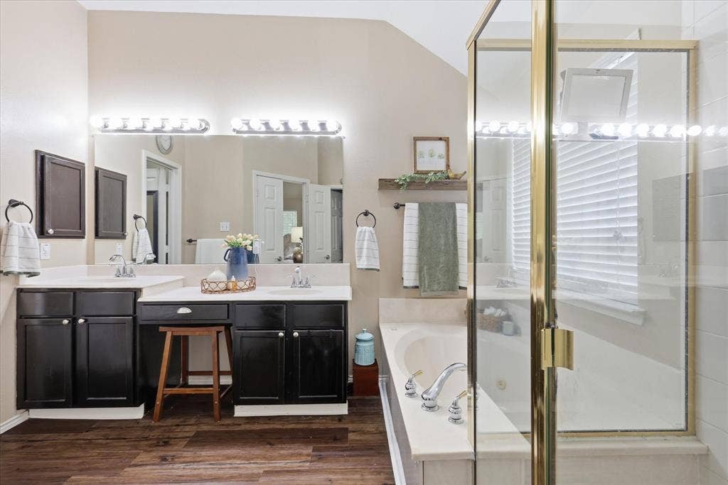 1621 Nicole Lane, Garland, TX 75040 1621 Nicole Lane, Garland, TX 75040