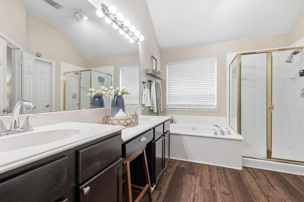 1621 Nicole Lane, Garland, TX 75040 1621 Nicole Lane, Garland, TX 75040