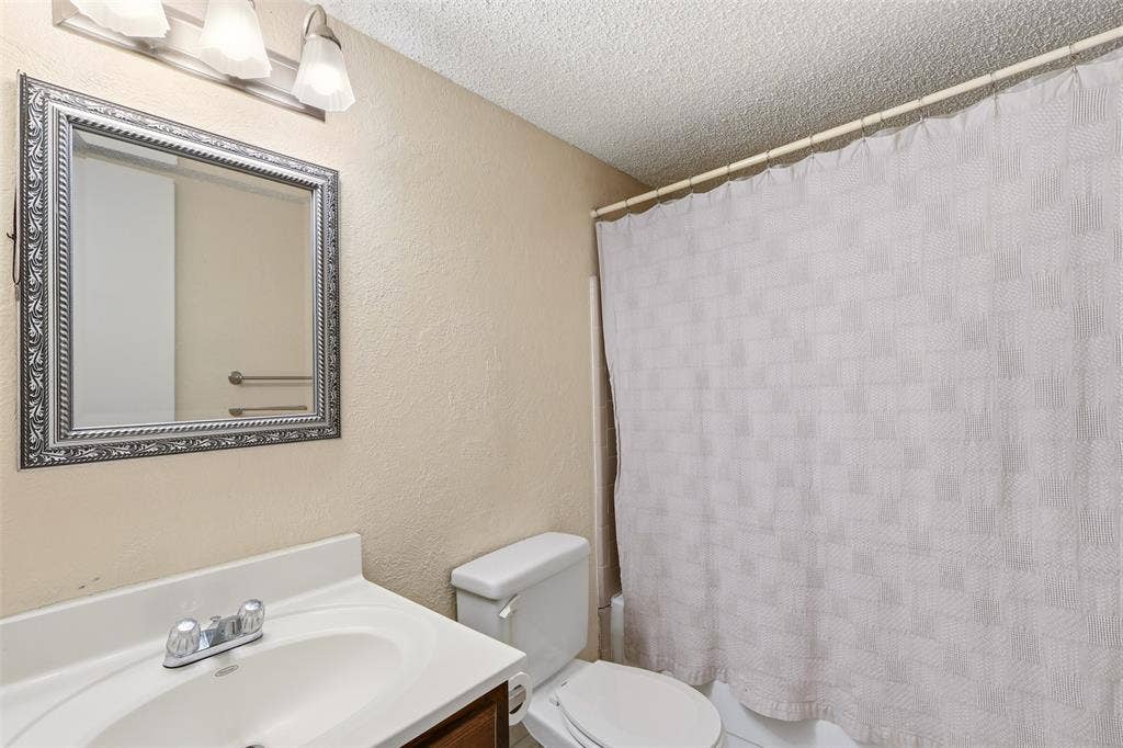 3609 Sherrye Place, Plano, TX 75074 upstairs
