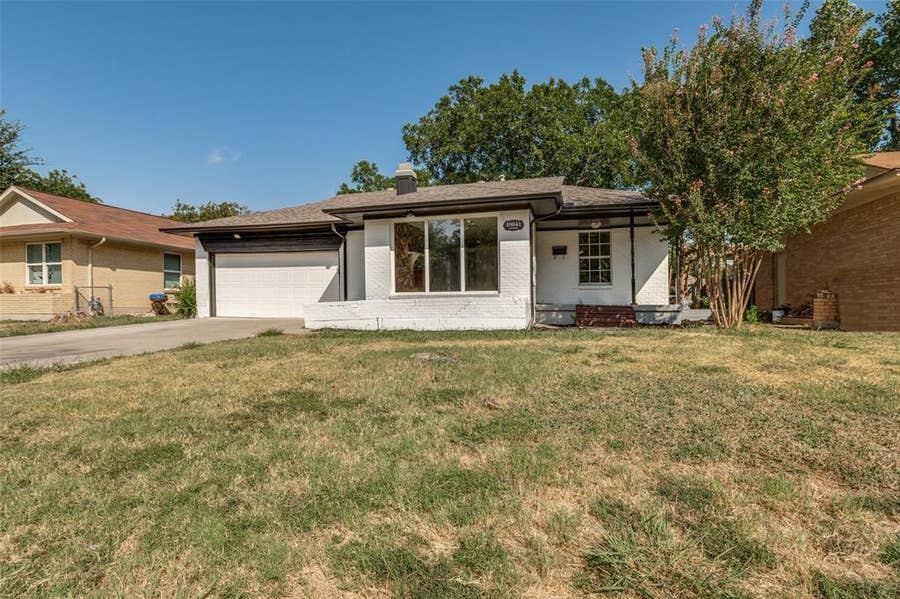 Property photo for 10641 Channel Drive, Dallas, TX