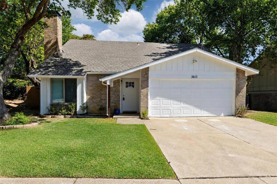 Property photo for 3615 Ravenhill Lane, Arlington, TX