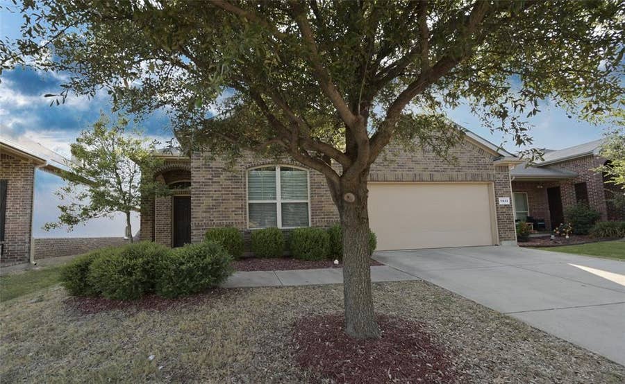 Property photo for 5933 Comanche Peak Drive, Fort Worth, TX