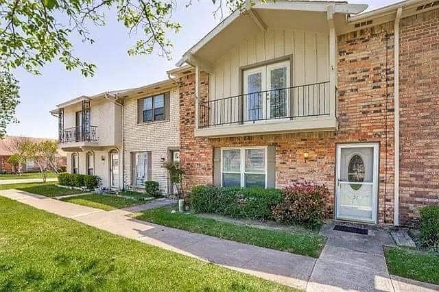 Property photo for 51 W Townhouse Lane, #18, Grand Prairie, TX