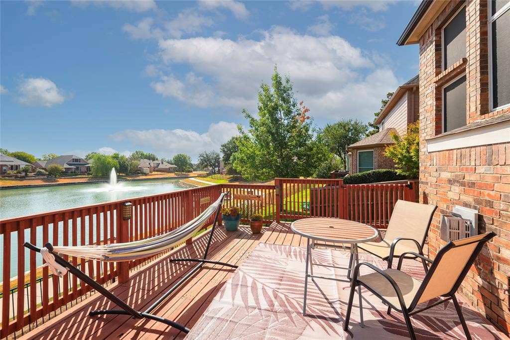 3013 Osage Lane, Denton, TX 76210 Backyard deck.