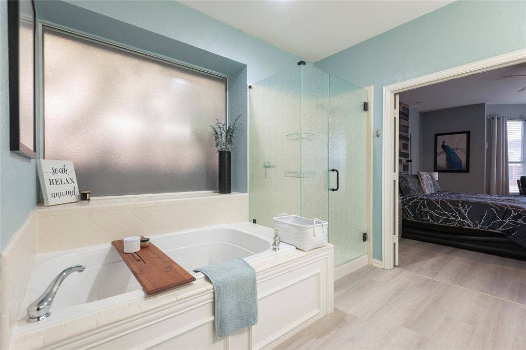 3013 Osage Lane, Denton, TX 76210 Primary bath.