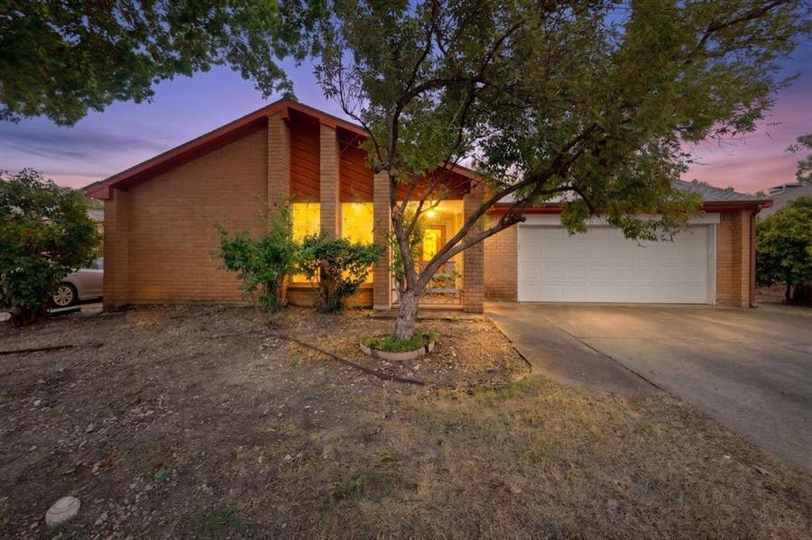 Property photo for 1003 Candlewood Drive, Allen, TX