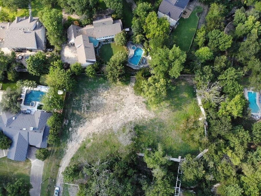 Property photo for 7121 Spring Valley Road, Dallas, TX