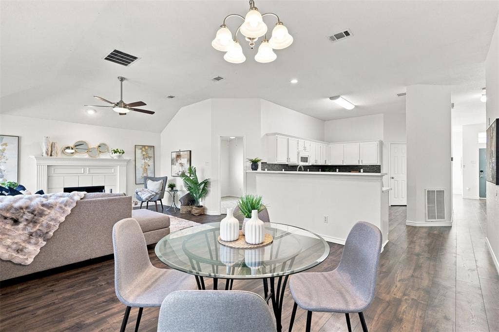 1110 Harvard Lane, Allen, TX 75002 Breakfast Nook