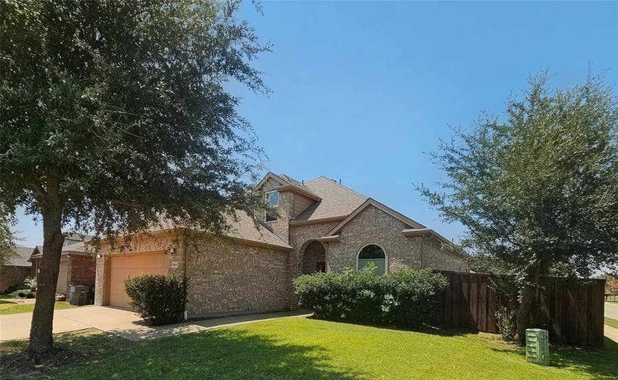 Property photo for 1017 Meadow Green Court, Princeton, TX