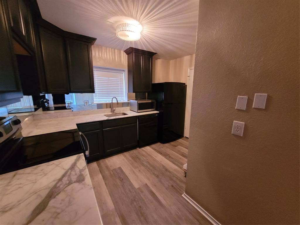 15221 Berry Trail, #901, Dallas, TX 75248 15221 Berry Trail, #901, Dallas, TX 75248