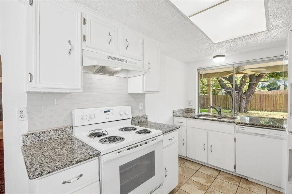 1030 Twilight Drive, Garland, TX 75040