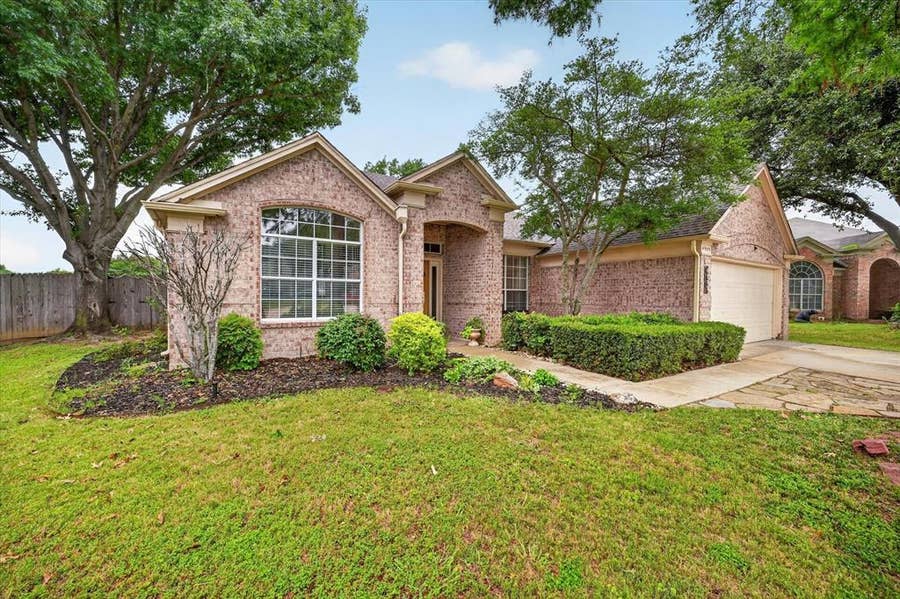 Property photo for 4909 Lansdale Drive, Flower Mound, TX