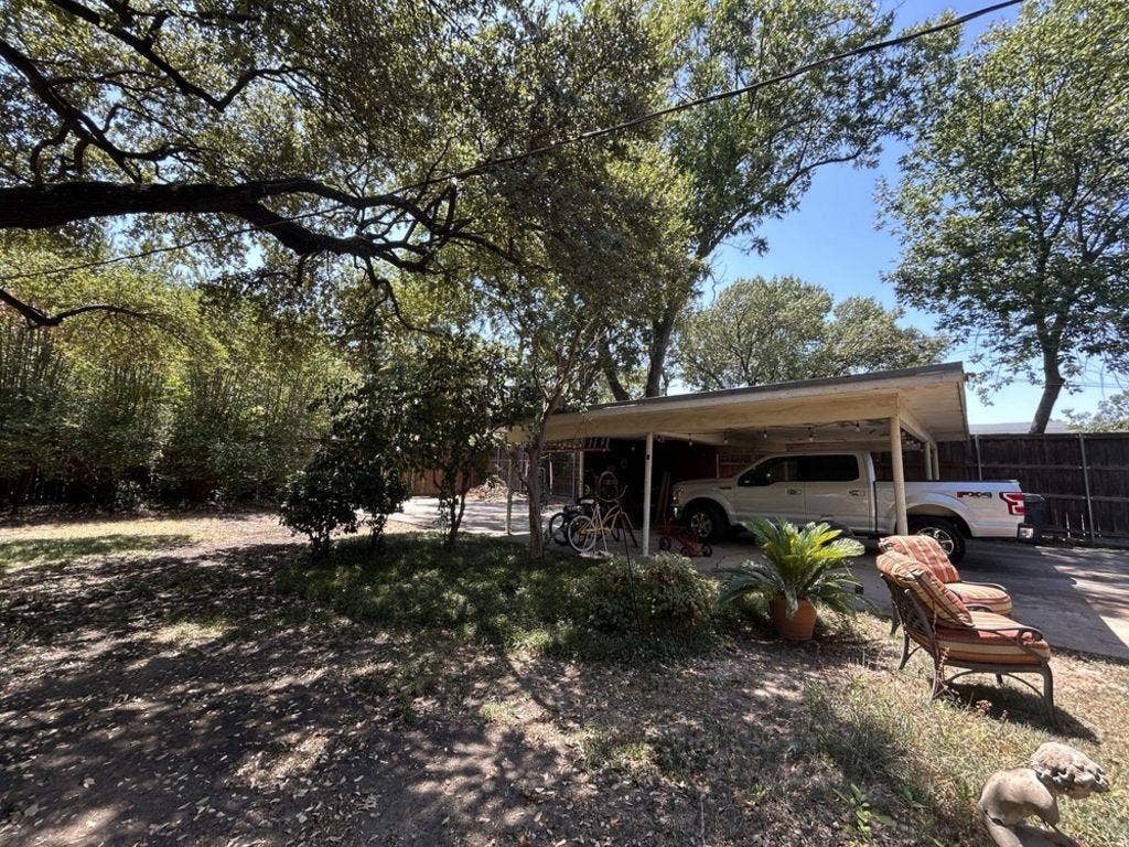 6522 Royal Lane, Dallas, TX 75230
