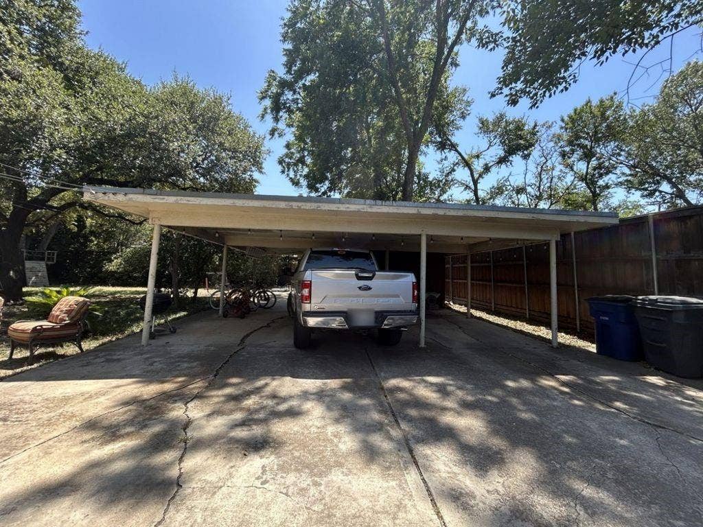 6522 Royal Lane, Dallas, TX 75230