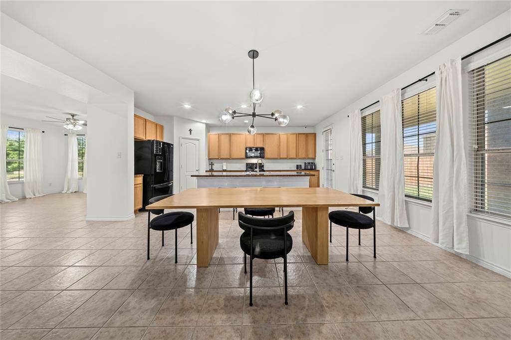 741 Jewelflower Drive, DeSoto, TX 75115 741 Jewelflower Drive, DeSoto, TX 75115