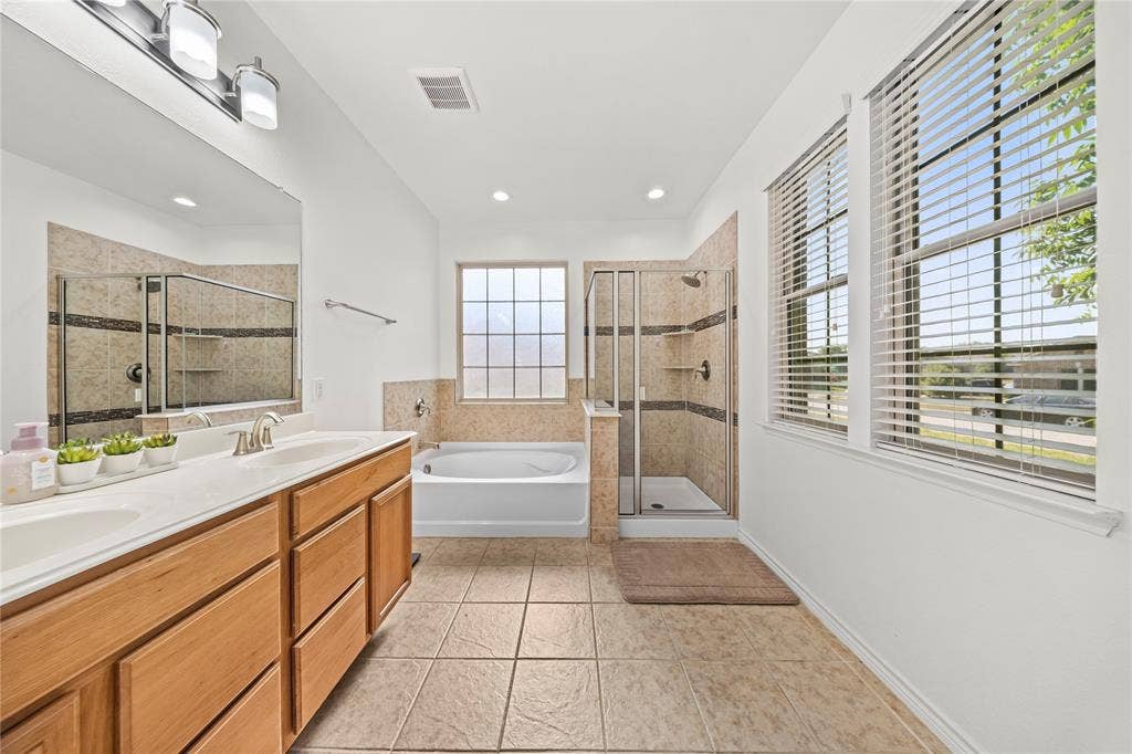 741 Jewelflower Drive, DeSoto, TX 75115 741 Jewelflower Drive, DeSoto, TX 75115