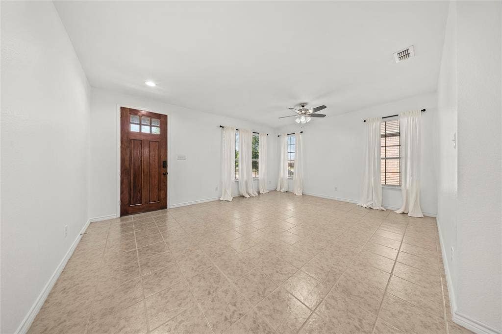 741 Jewelflower Drive, DeSoto, TX 75115 741 Jewelflower Drive, DeSoto, TX 75115