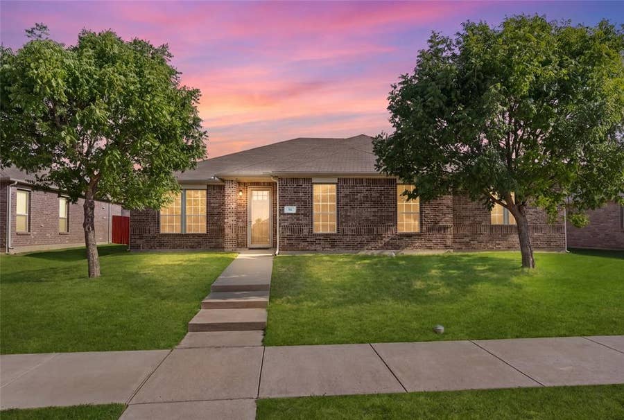 Property photo for 741 Jewelflower Drive, DeSoto, TX