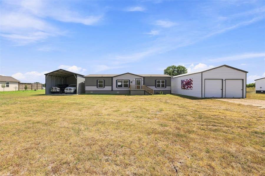 Property photo for 4932 County Road 4502, Commerce, TX