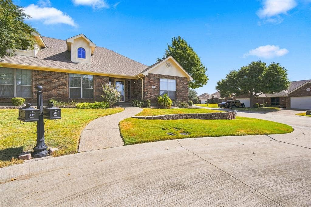 925 Cresthill Drive, #37B, Cedar Hill, TX 75104