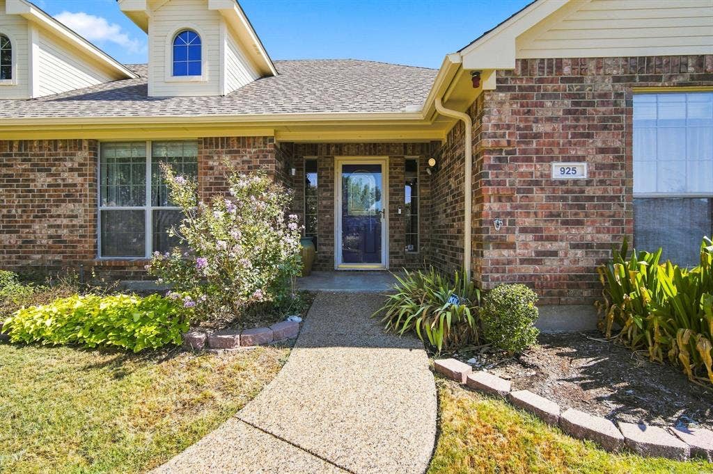 925 Cresthill Drive, #37B, Cedar Hill, TX 75104