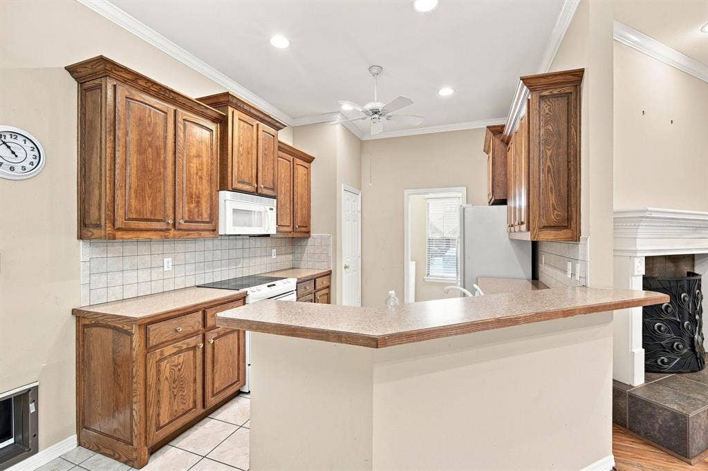 925 Cresthill Drive, #37B, Cedar Hill, TX 75104