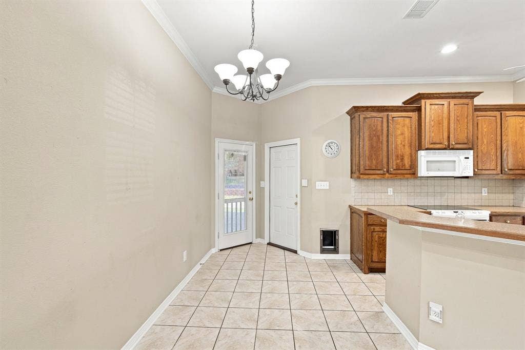 925 Cresthill Drive, #37B, Cedar Hill, TX 75104