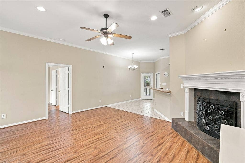 925 Cresthill Drive, #37B, Cedar Hill, TX 75104