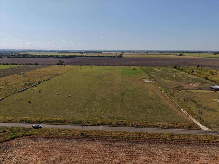 Property photo for 1989 Hunsucker Road, Ferris, TX