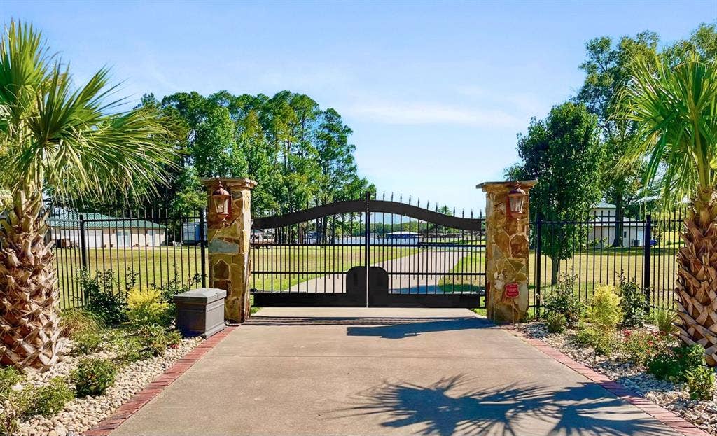 17790 Southpoint Road, Whitehouse, TX 75791 17790 Southpoint Road, Whitehouse, TX 75791